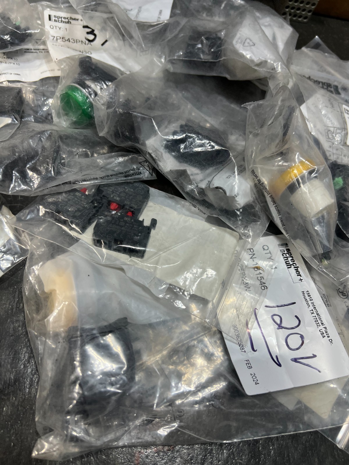 lot of sprecher schuh push buttons lights 7p042x10 nos 30+pcs