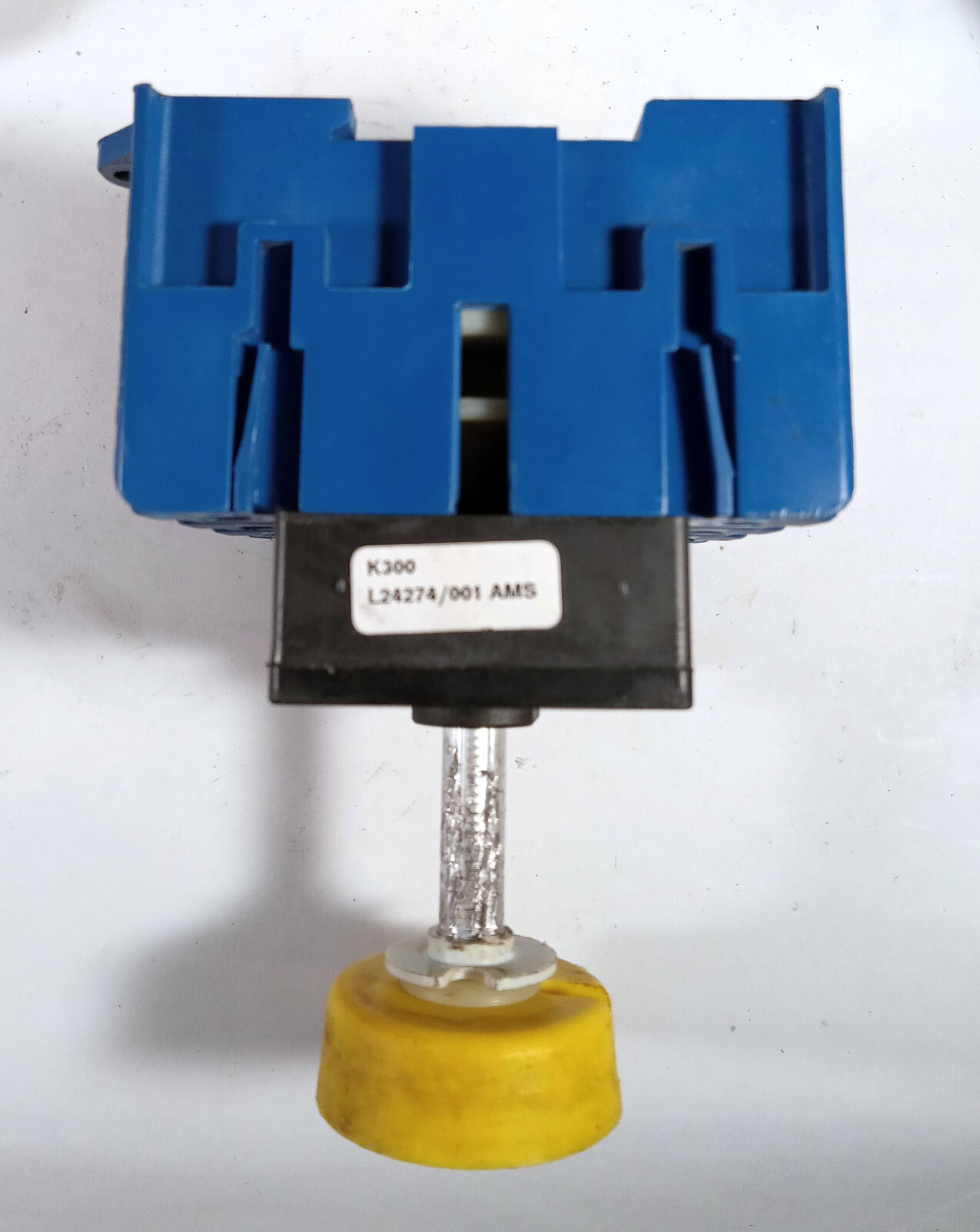 1 USED KRAUS & NAIMER KG100 SWITCH L24274/001AMS 3 POLE UNB ***MAKE OFFER***