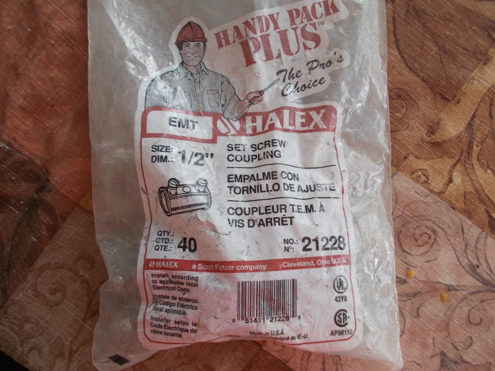 NEW Halex 21228 1/2″ Set Screw Coupling, Lot of 11 *FREE SHIPPING*