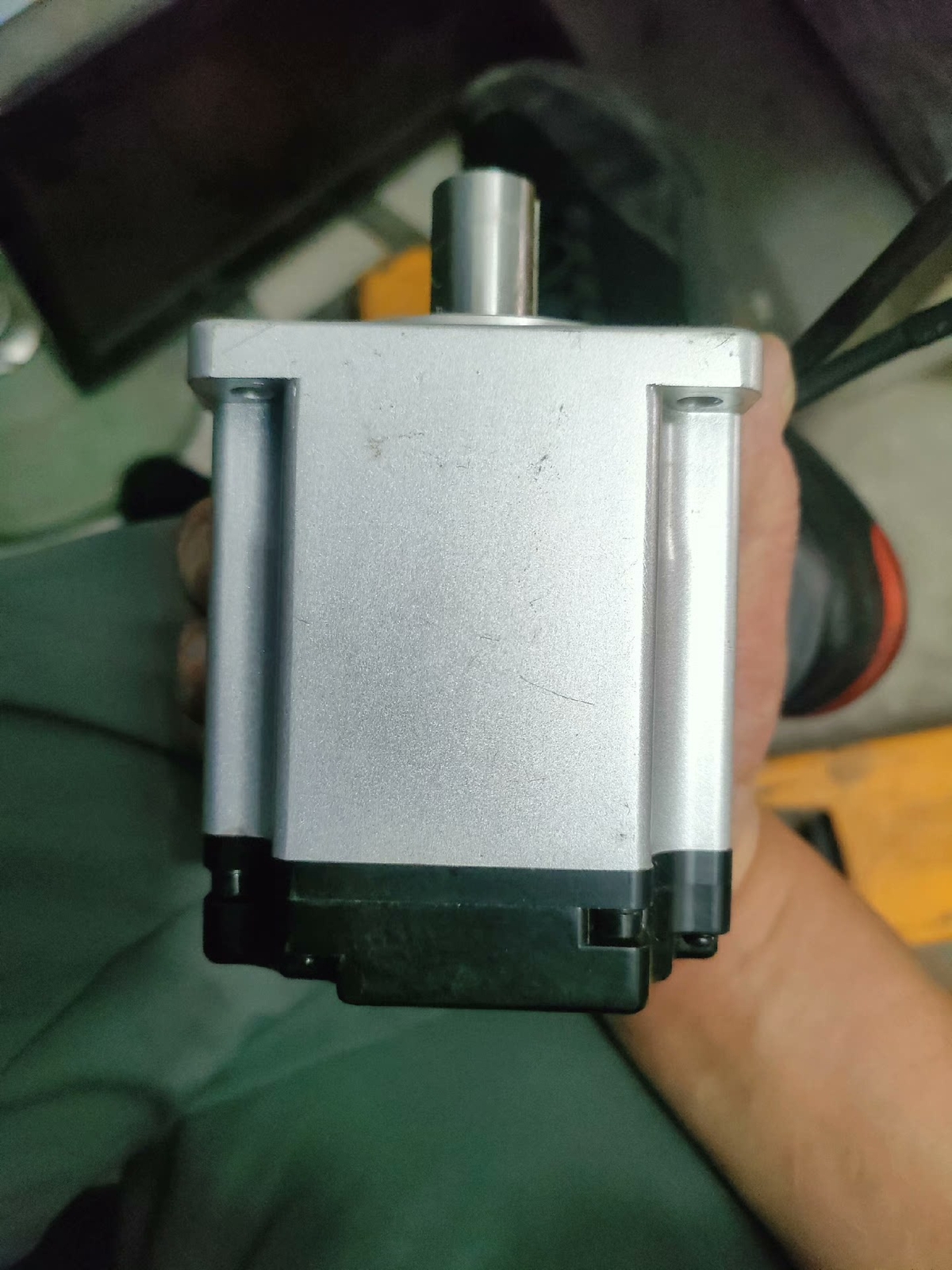 1P HCFA 750W SV-X6MH075A-B2LD Accept counteroffer