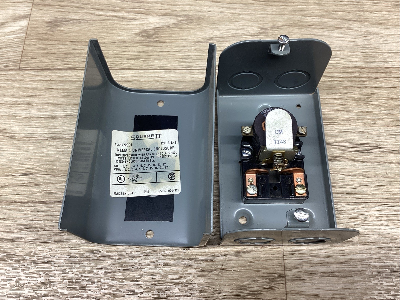 NOS SQUARE D NEMA 1 UNIVERSAL ENCLOSURE TYPE UE-1 9991 #821F131*CO