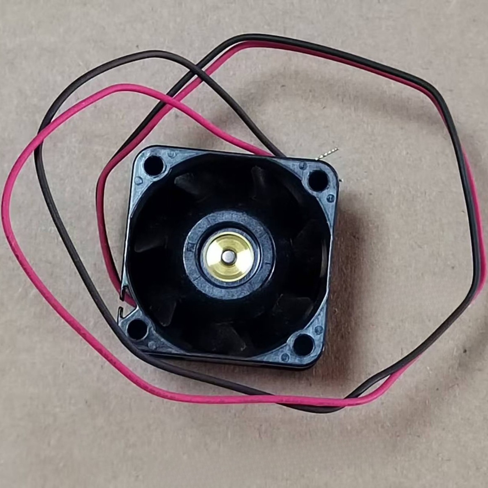 5pcs Sanyo SANYO 3828 3.8CM 9GV0312G303 12V DC 0.4A cooling fan San Ace 38