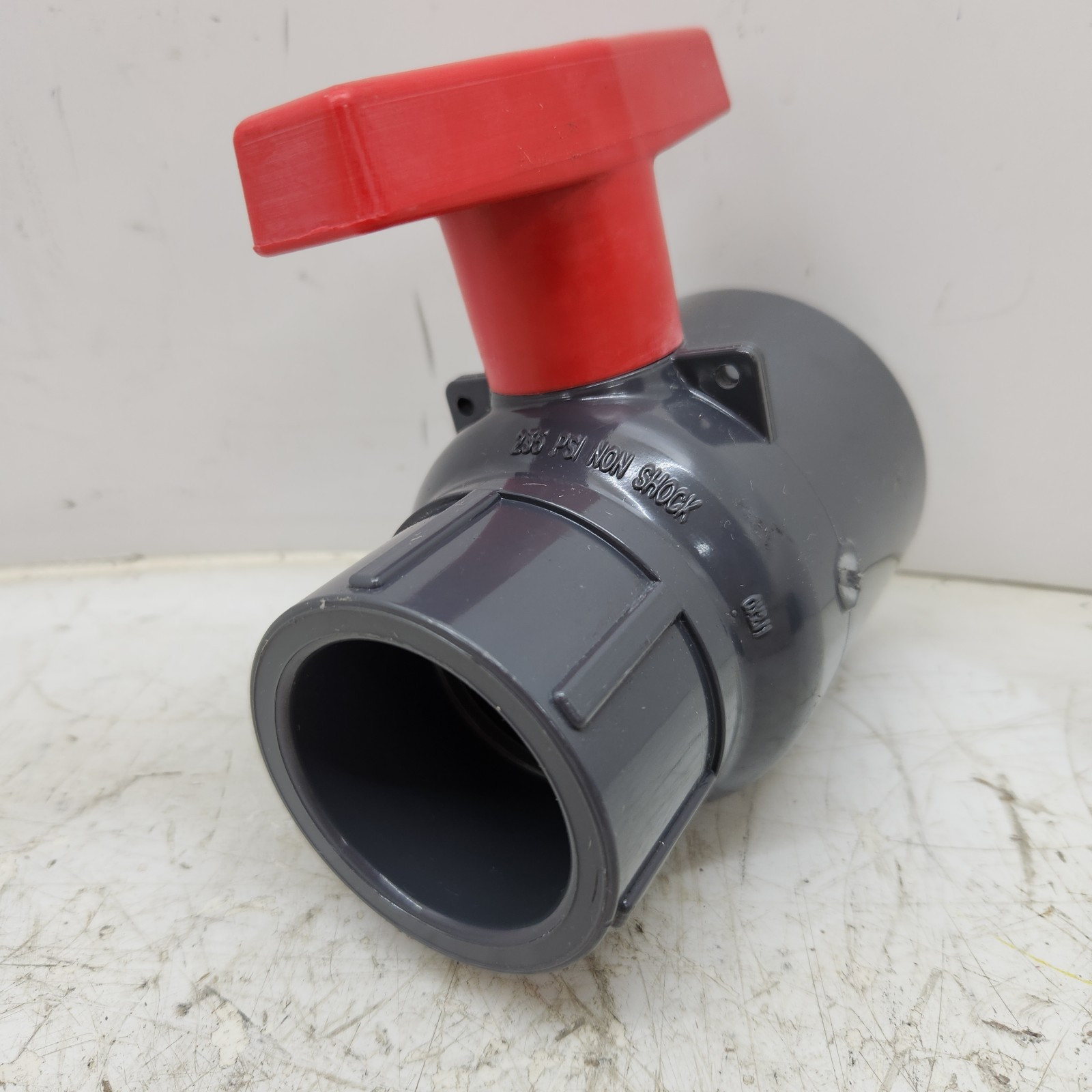 # 2122-015 Spears 1-1/2″ Compact PVC 2-Way Inline Ball Valve w/Socket Style Ends