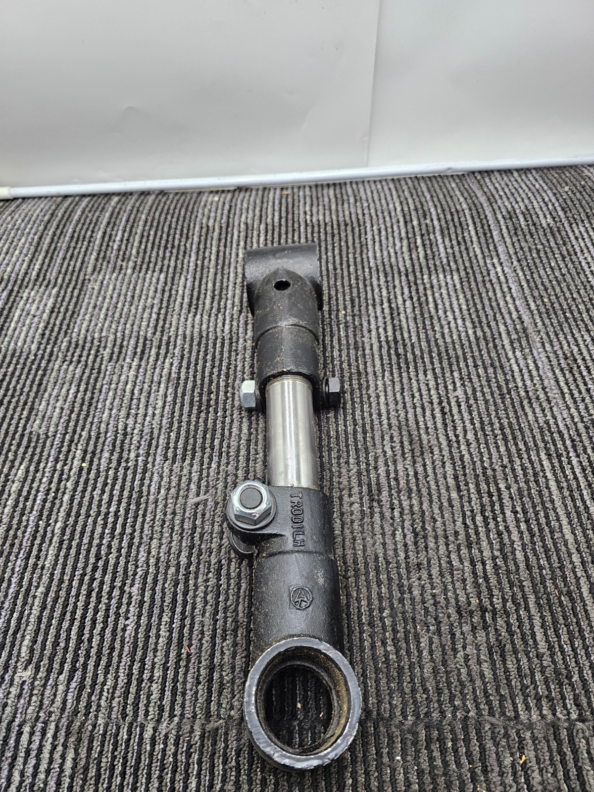TR001LH Torque Rod Arm Black / Silver 16 Inches x 3 Inches