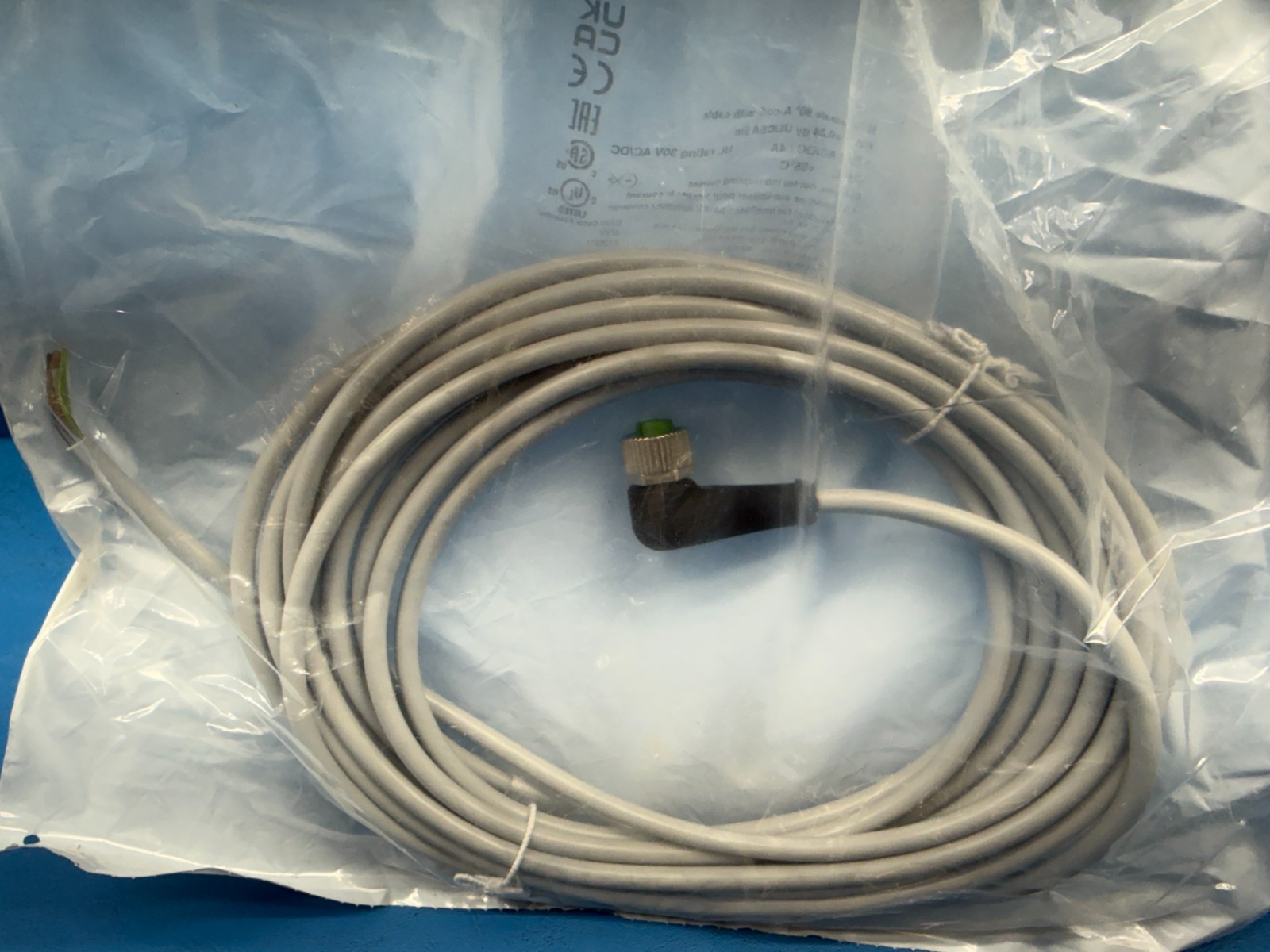 Murr Elektronik 7000-12361-2150500 125VAC M12 Female Connector with Cable