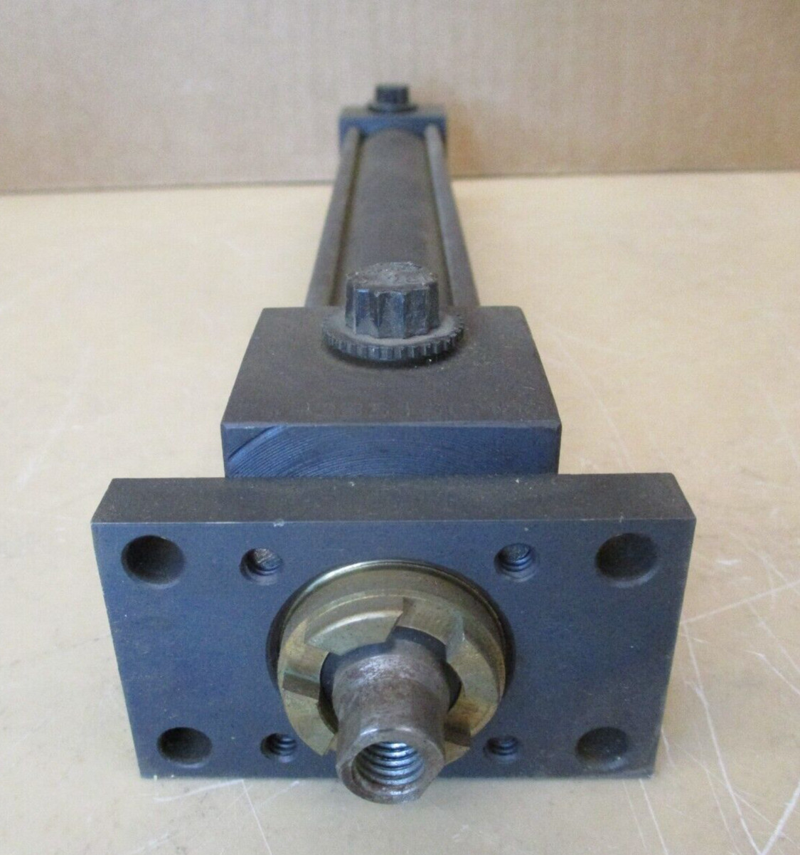 Parker Fluidpower Cylinder 01.00 CJ 2ANUS18M 7.250 250 PSI AIR 1061OMF