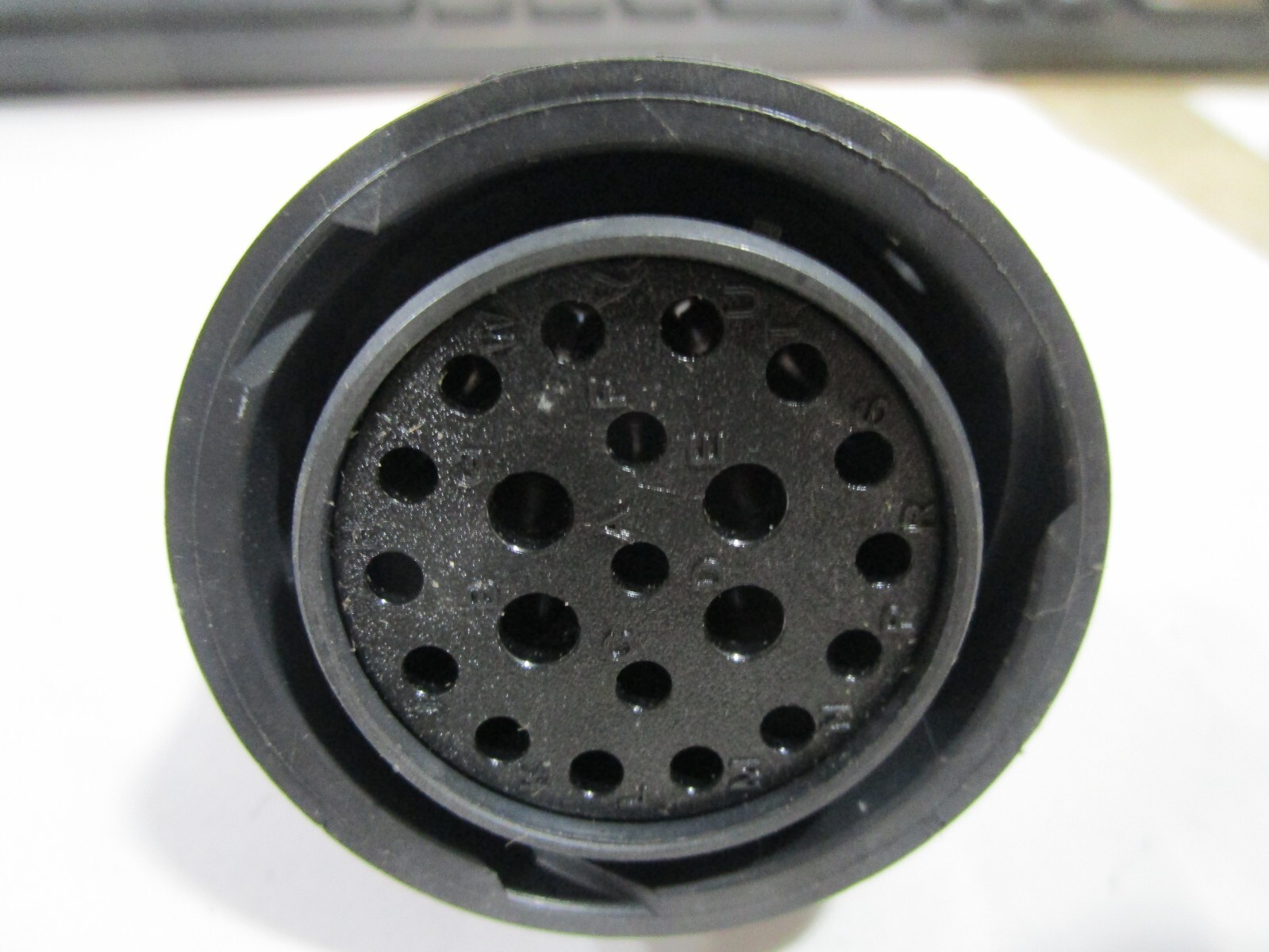 DEUTSCH/ TE CONNECTIVITY HDP26-24-21SE PLUG