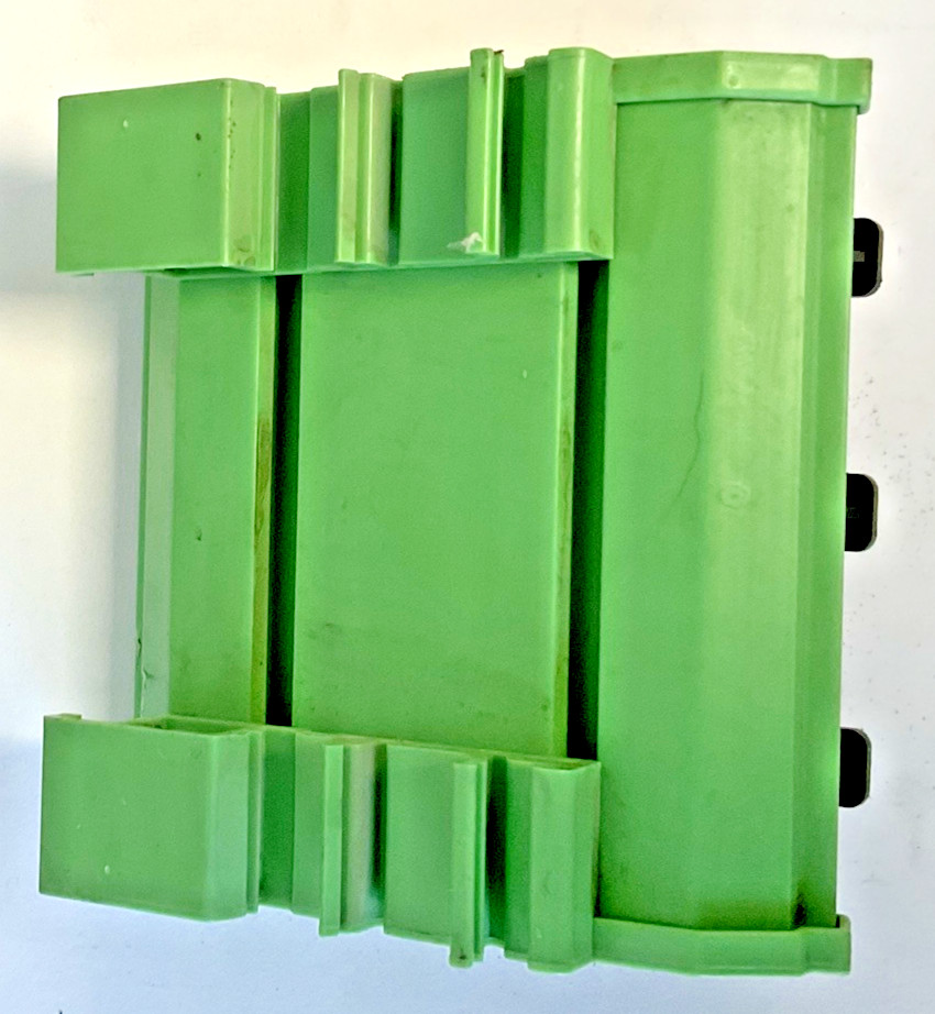 FACTS ENGINEERING FA-REC3 3 PLUG 3 RECEPTABLE 94V-0 14-12AWG 125VAC 15A