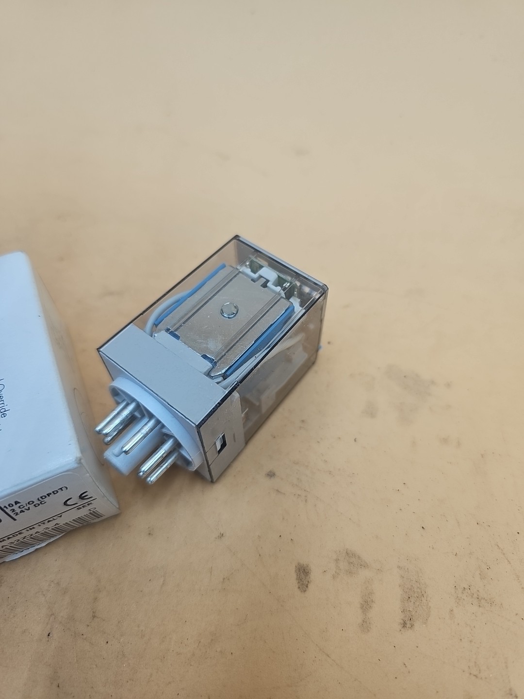 Allen Bradley 700-HA32Z24-3-4 Ser D Relay. 10 Amp 24V