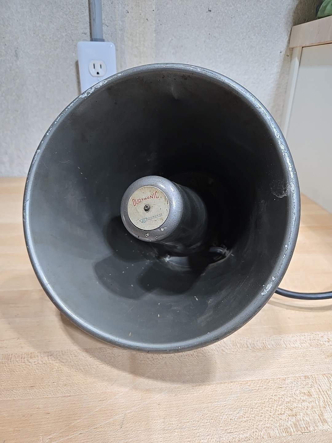 Vintage EDWARDS SIGNALING DUOTRONIC HORN/SIREN Untested