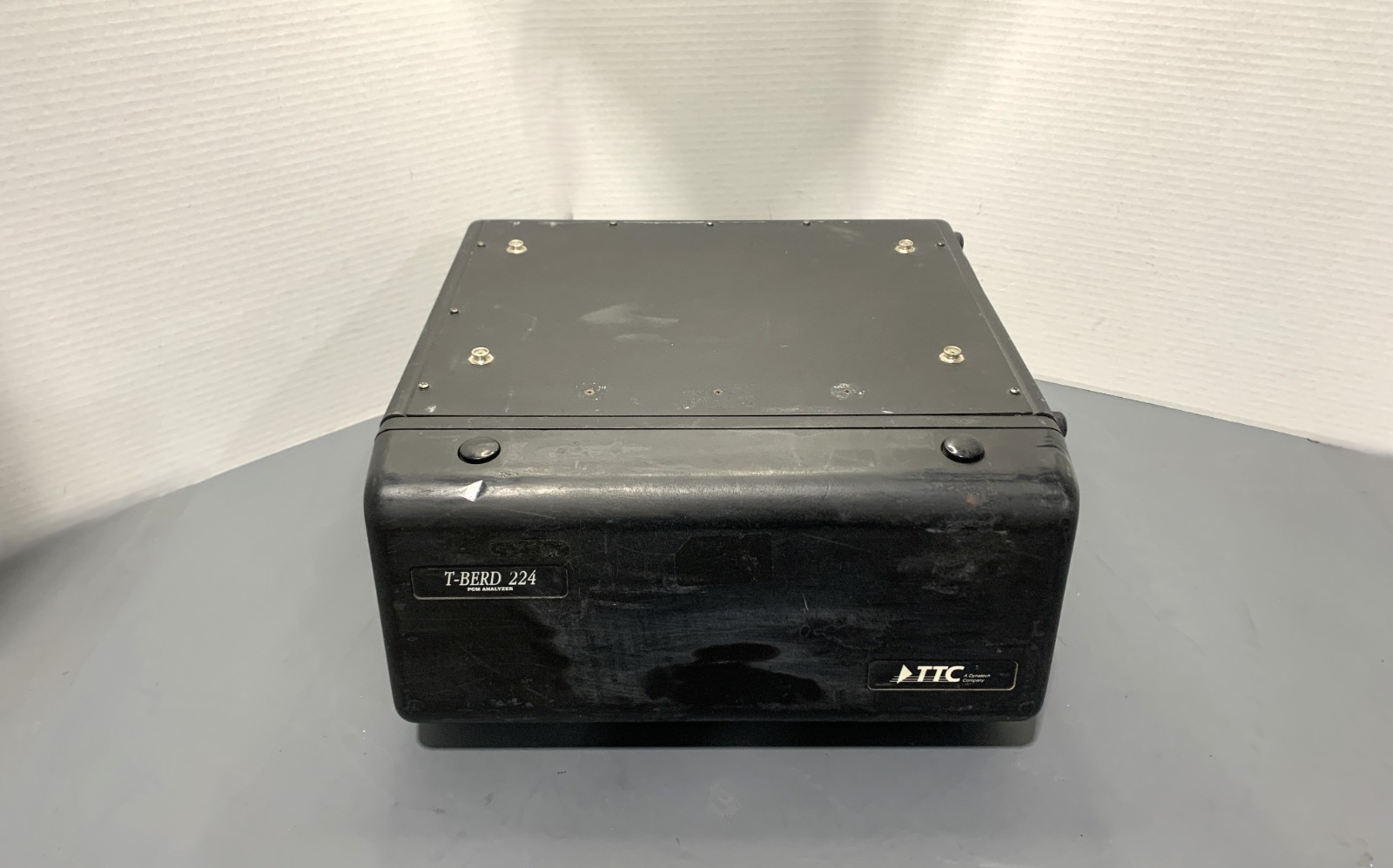TTC T-BERD 224 T1 DS1 Transmission/Communication Analyzer 115VAC Power Tested