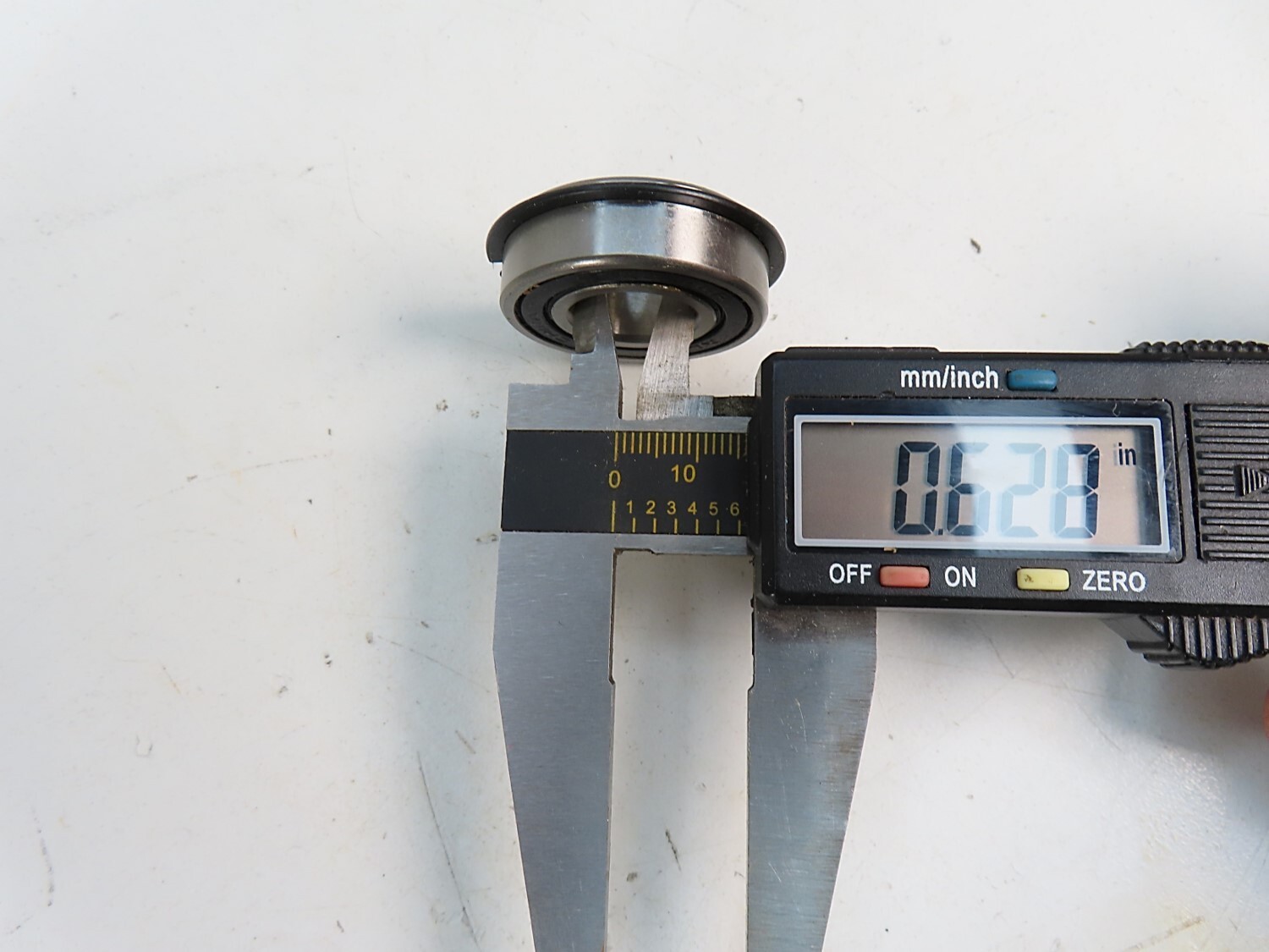 General Bearing 90502-88-301 2RS w/ Snap Ring Bearing 0.625″X1.375″X0.433″ NIB