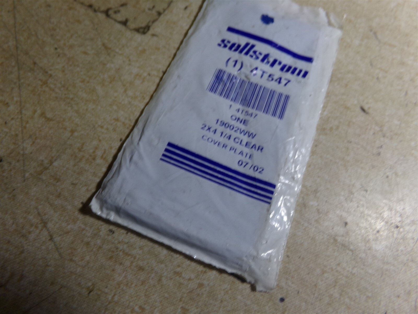 NEW Sellstrom 4T547 Blue/Clear Filler Cover Plate *FREE SHIPPING*