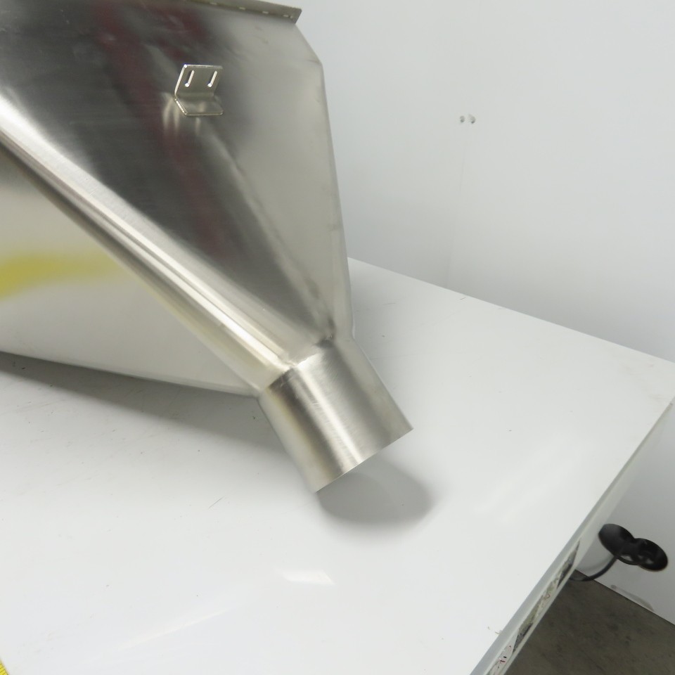 Multi-Head Weigher Machine Funnel 22-3/4″ x 22-1/2″ Top 5″ OD Outlet