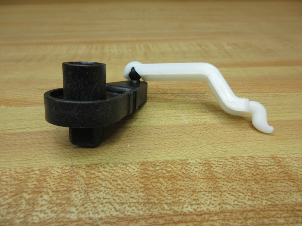 Navistar 2597225C91 Door Lever Kit