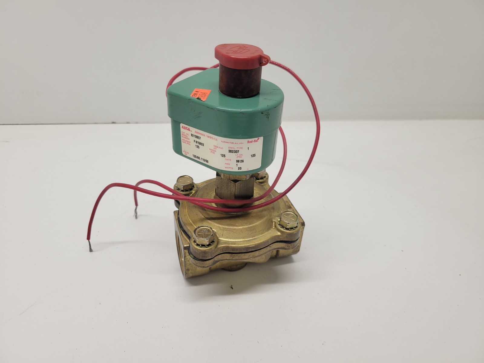 NEW OLD STOCK! ASCO RED-HAT 110/120V 125PSI 1″ SOLENOID VALVE 8210B57
