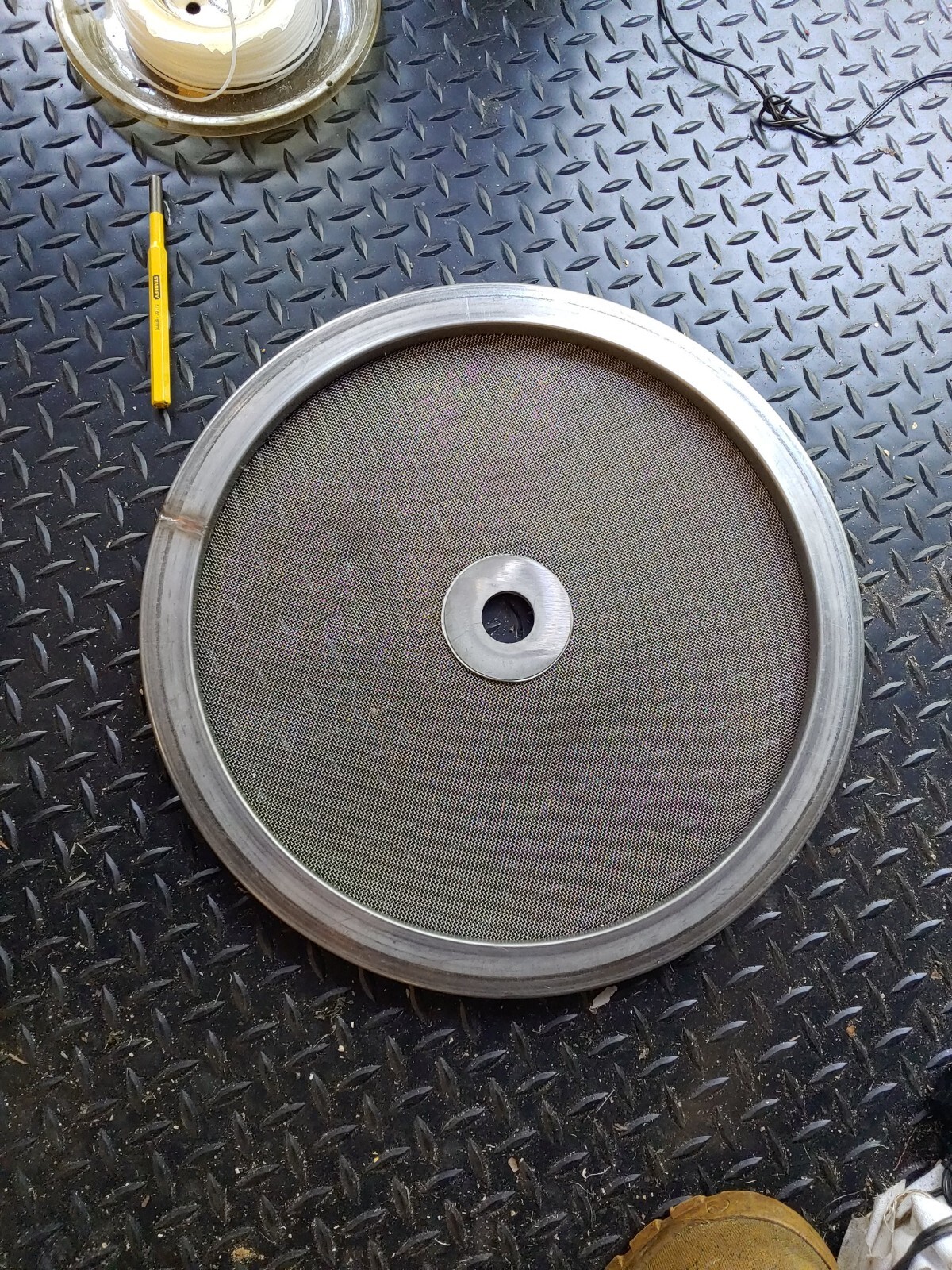 Round Vibrator Filter Screen Sweco 16 11/16″ OD