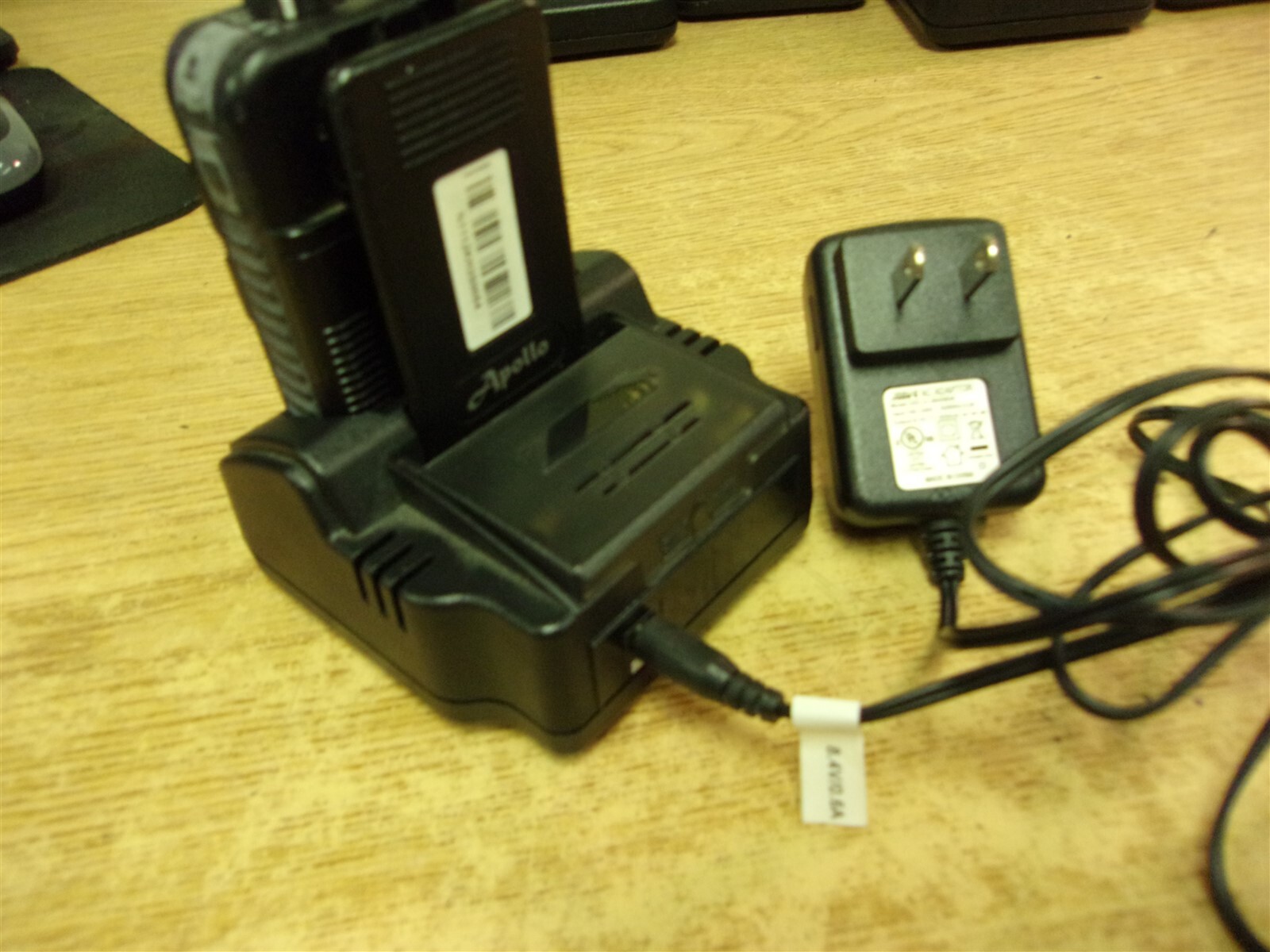 Apollo VP200PRO Pager w/ Charger VP200 Power Supply FREE SHIPPING 450-460 mhz