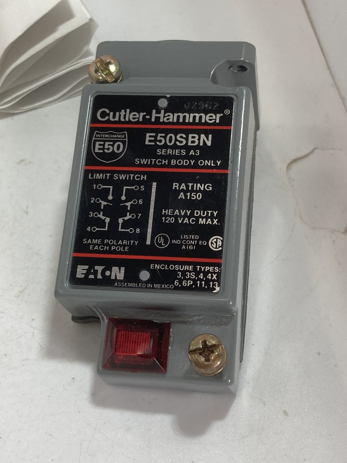 CUTLER HAMMER E50SBN LIMIT SWITCH BODY 2NO/2NC 120V LIGHT SERIES A3 NIB