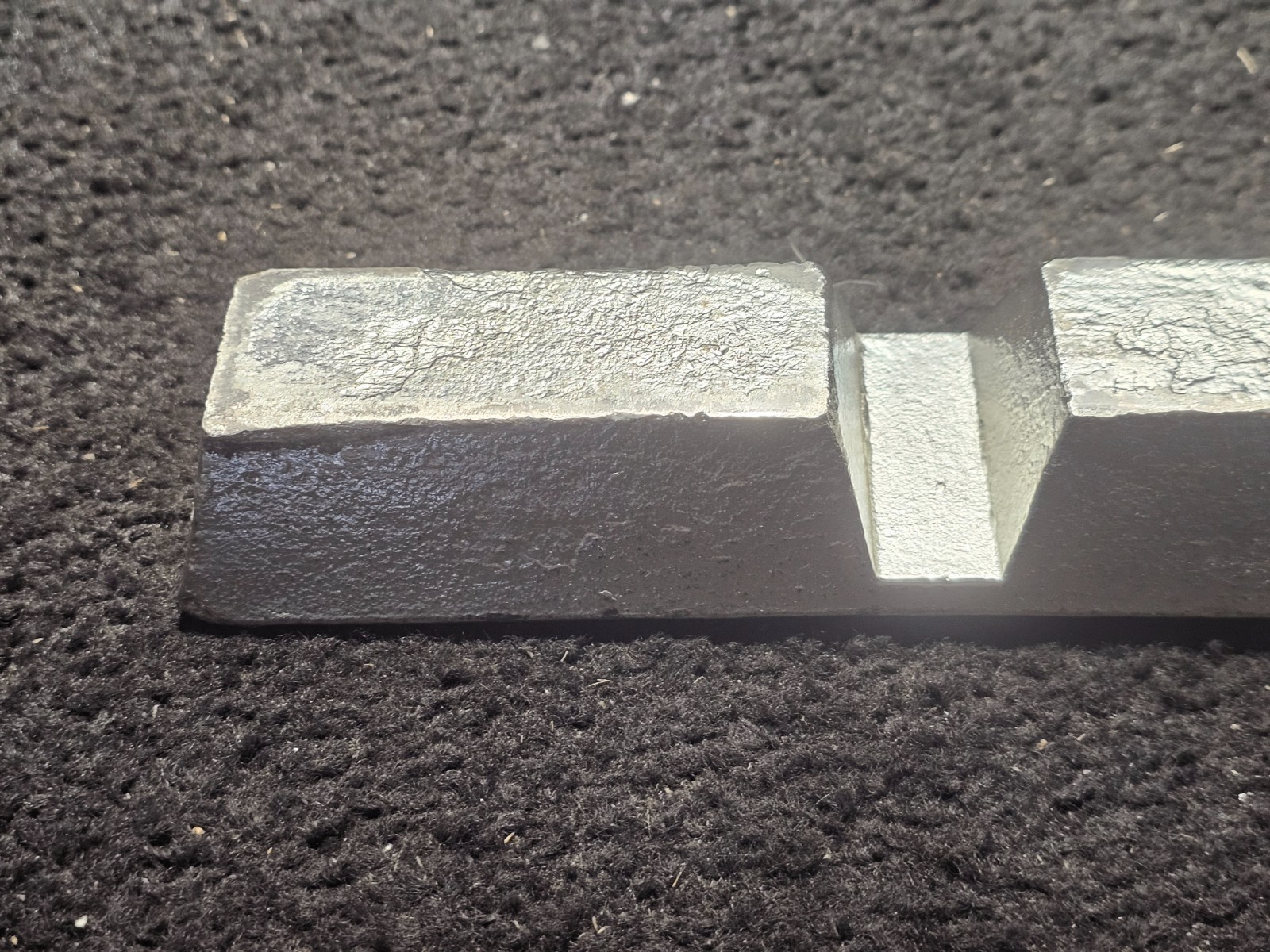 Aluminum Alloy Ingot ME251645 ATS-98S 7.25 Lbs 13.5″ L x 1.5″ H x 1.5″ W Silver