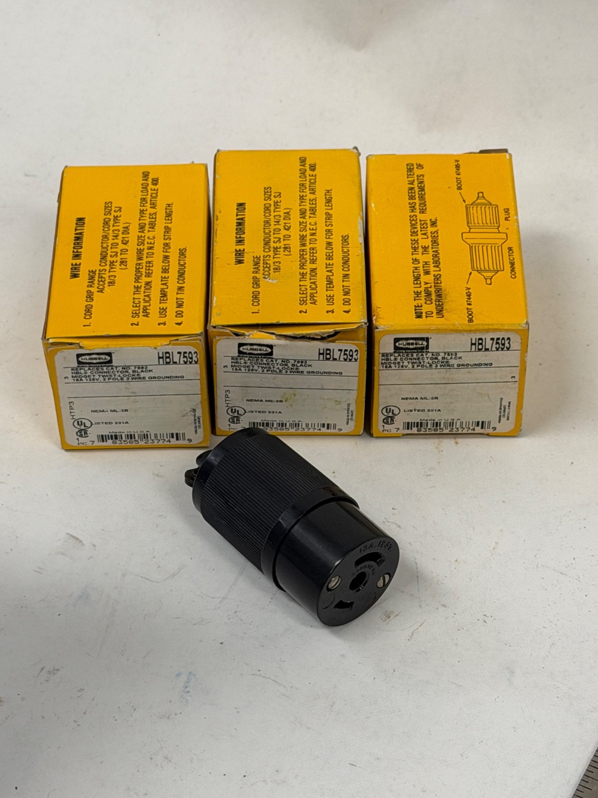 New Lot of 3 Hubbell HBL7593 Twist-Lock Black Connector 15A 125V NEMA ML-2R