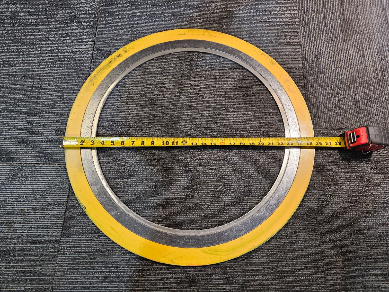 Flexitallic Spiral Wound Gasket 20″ 300 ASME B16.20 347/347/FG 26″ Yellow