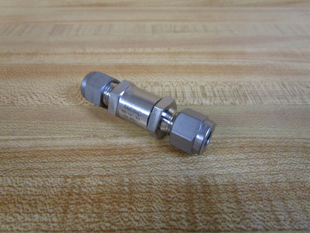 Swagelok SS-4C-10 Nupro Poppet Check Valve SS4C10