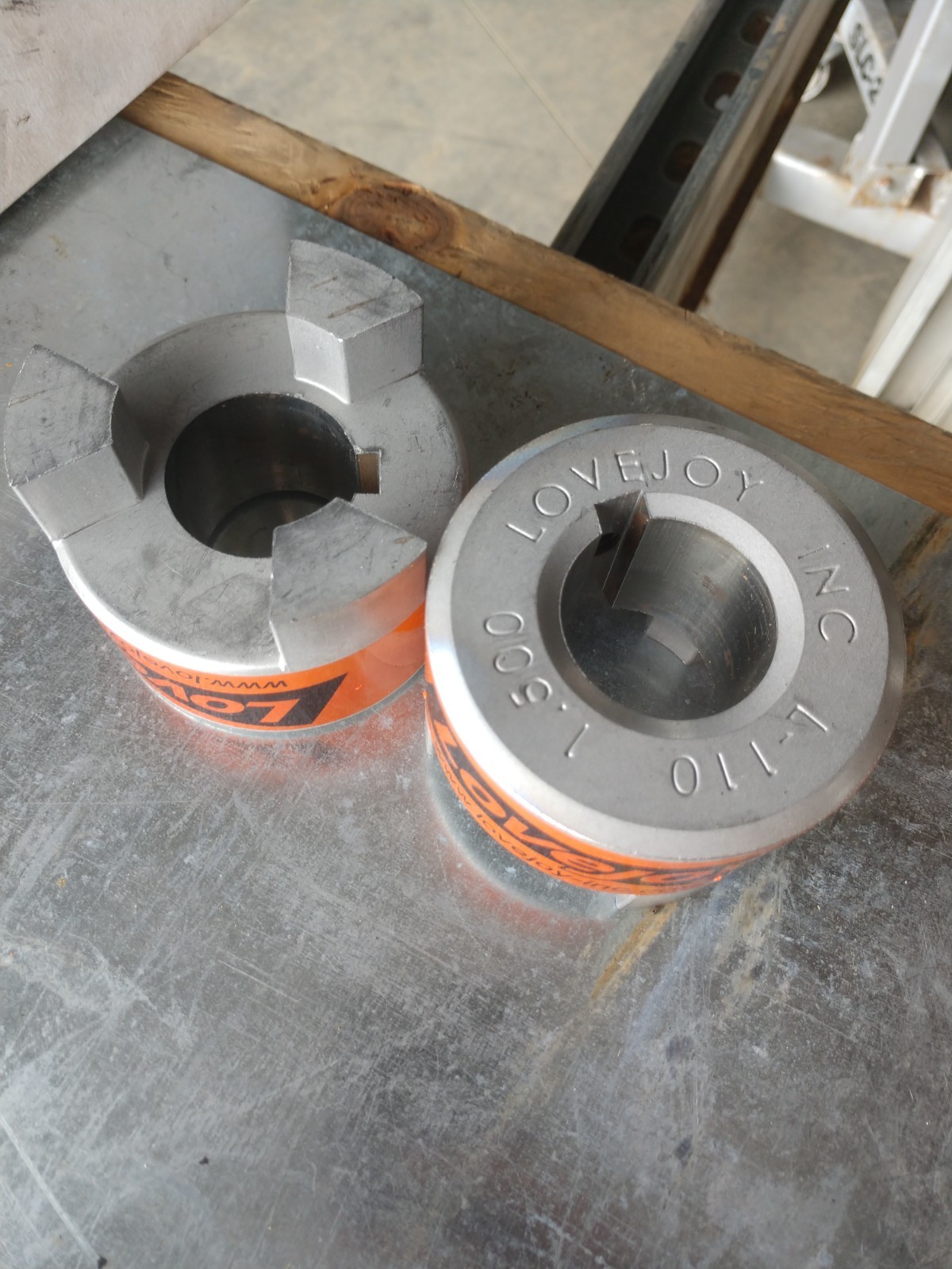 Lot of 2 LOVEJOY JAW COUPLING HUB L-110 1.500″ 1-1/2″ BORE BRAND NEW NOS