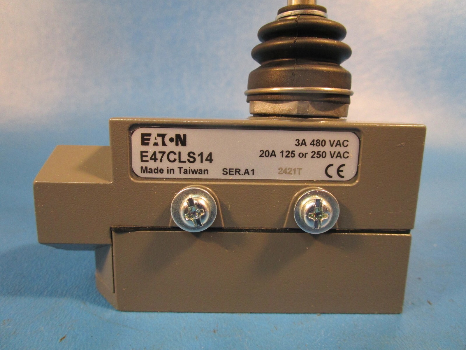 Eaton E47CLS14 Limit Switch, 3 AMPS @ 480 VAC, 20 AMPS @125/250 VAC