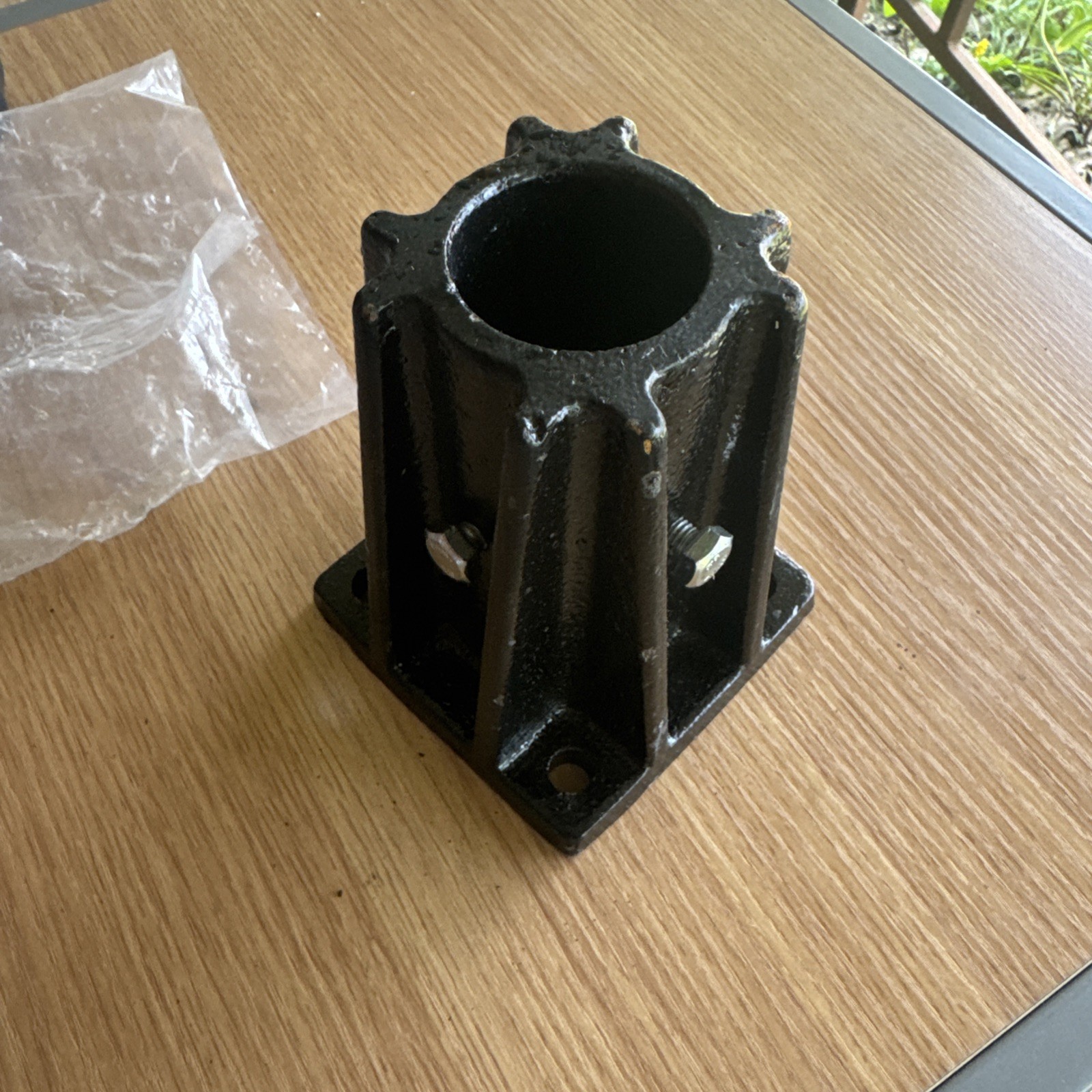 Global Industrial Single Socket Base 940374 for Pedestrian Barrier 9054860