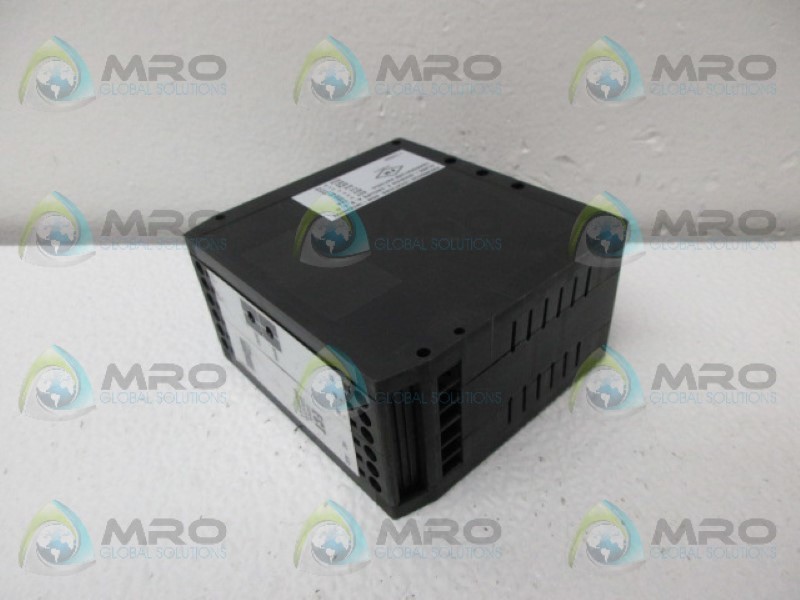 MOORE ECT/4-20MA/10-50MA/117AC-TX SIGNAL ISOLATOR COVERTER UNMP