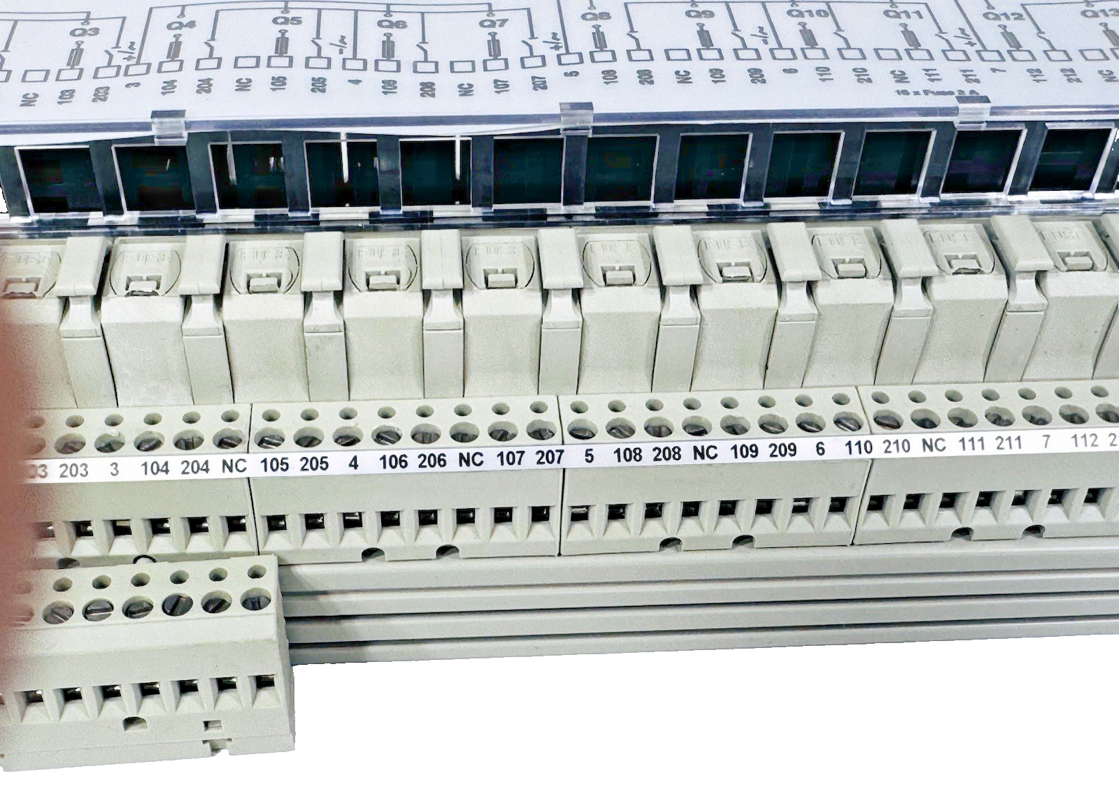 Schneider Modicon ABE7-P16T318 230V Max/CHAN, 12A MA Sub-Base Plug In Relay DIN