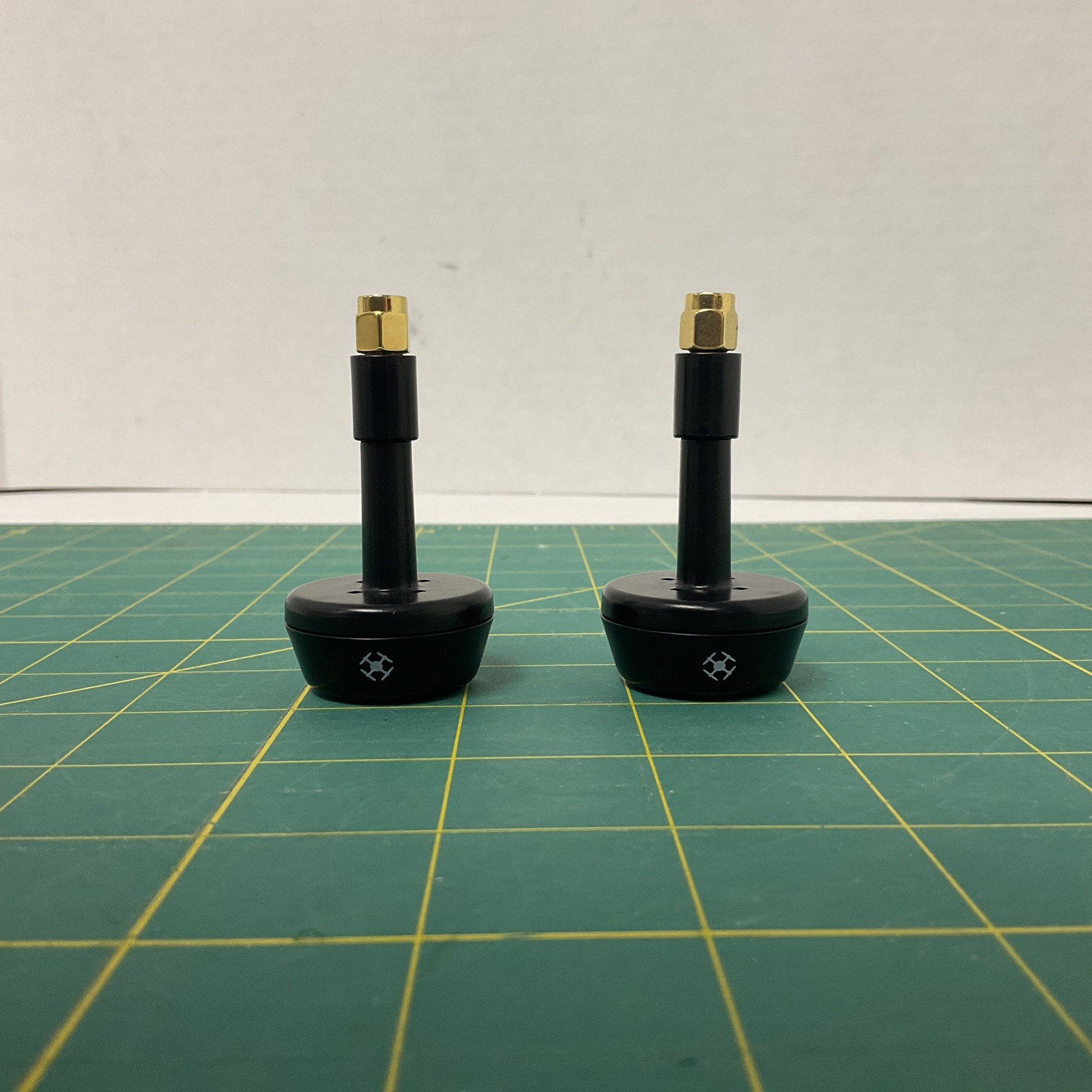EHang 5.8G Antenna SMA Connector Internal Pin FPV Transmitter 3dbi 2PCS