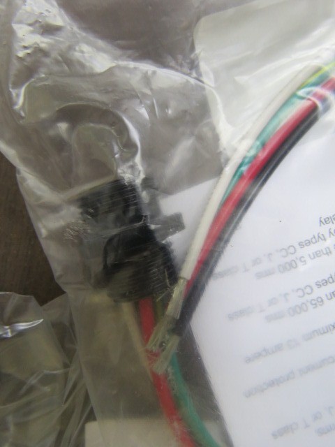 BRAD POWER 1R4006A28M005G Qty of 1 per Lot BRAD POWER 1R4006A28M005G