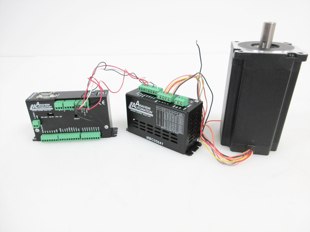 ANAHEIM AUTOMATION MOTION PCL601XCE CONTROLLER DRIVER MBC05641 34Y307S-LW8 MOTOR