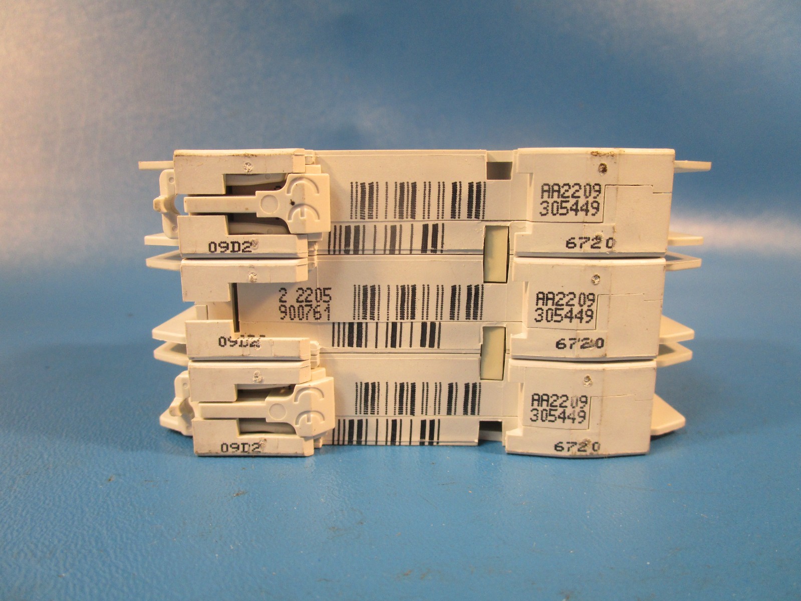 Schneider Electric M9F42330, Miniature Circuit Breaker, 30A 3P 480Y/277V~