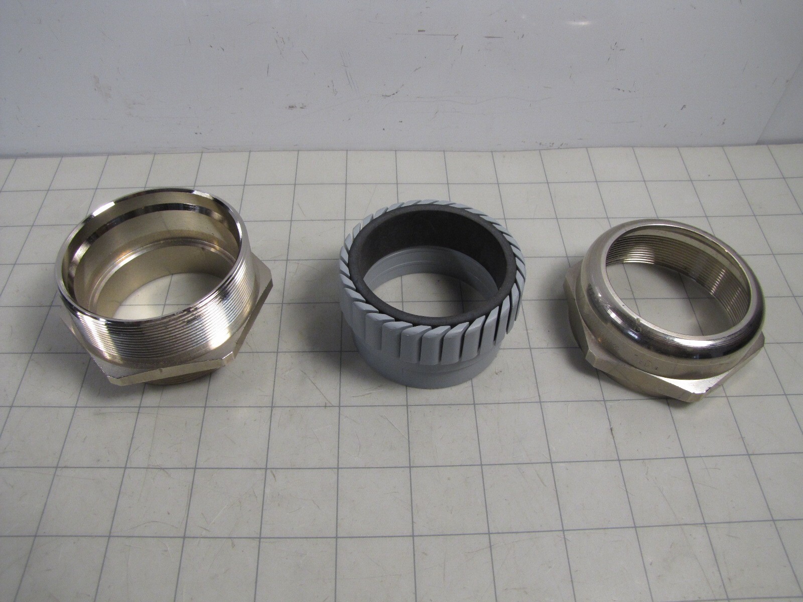 Lapp Skintop U210 Strain Relief Cable Gland 2-1/4″ Max Diameter NEW