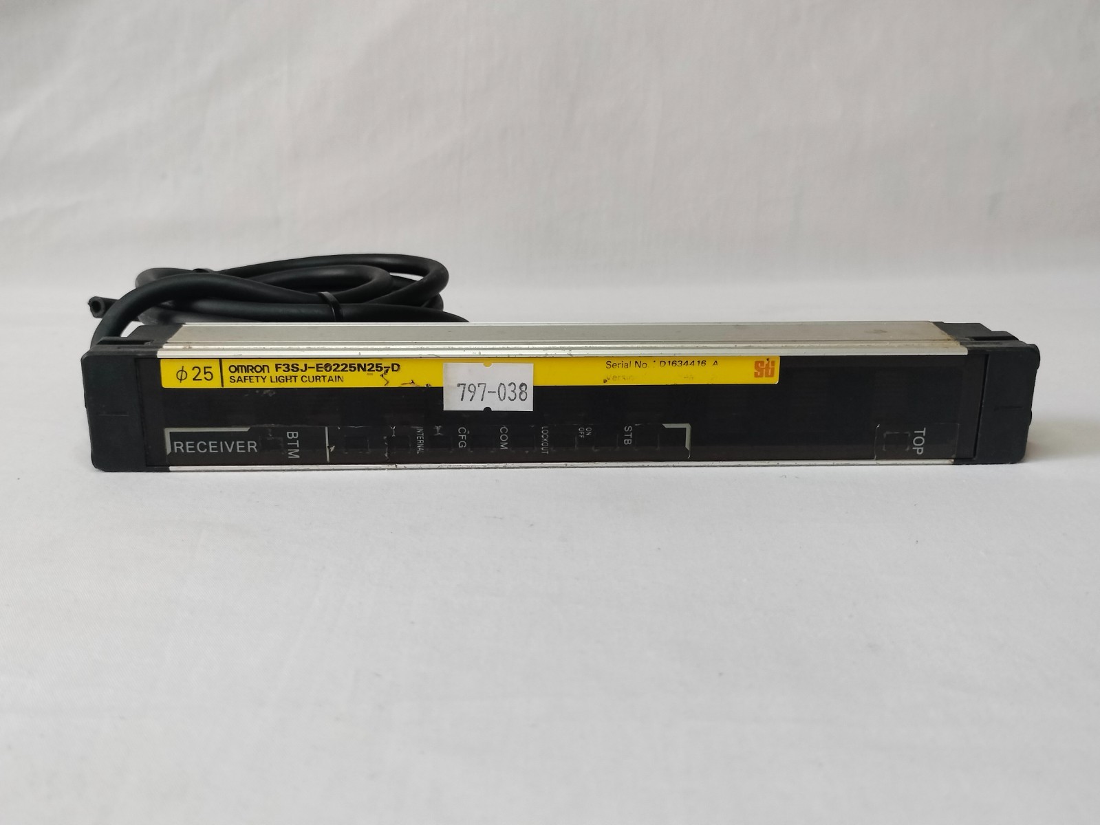 Omron F3SJ-E0225N25-D F3SJE0225N25D Safety Light Curtain Receiver Made in Japan