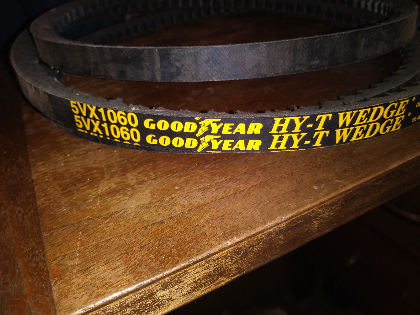 New Goodyear Hy-T Wedge V-Belt 5VX1060