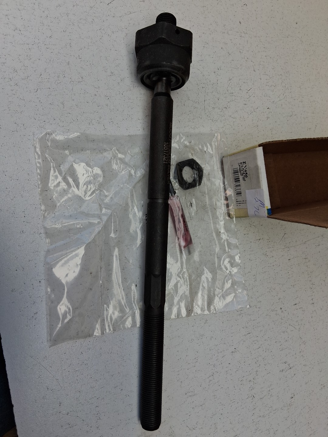 MOOG EV456 Steering Tie Rod End for Ford Expedition