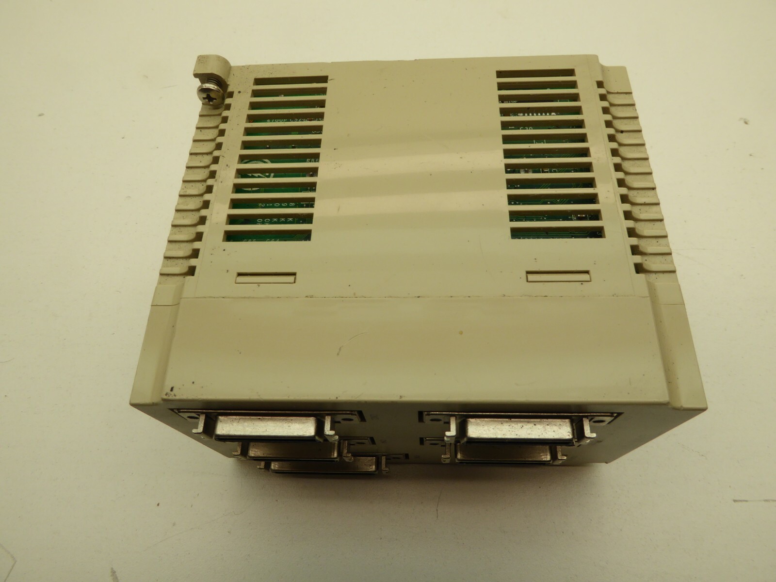 Yaskawa JEPMC-MC200 SVA-01 4-Axis Servo Control