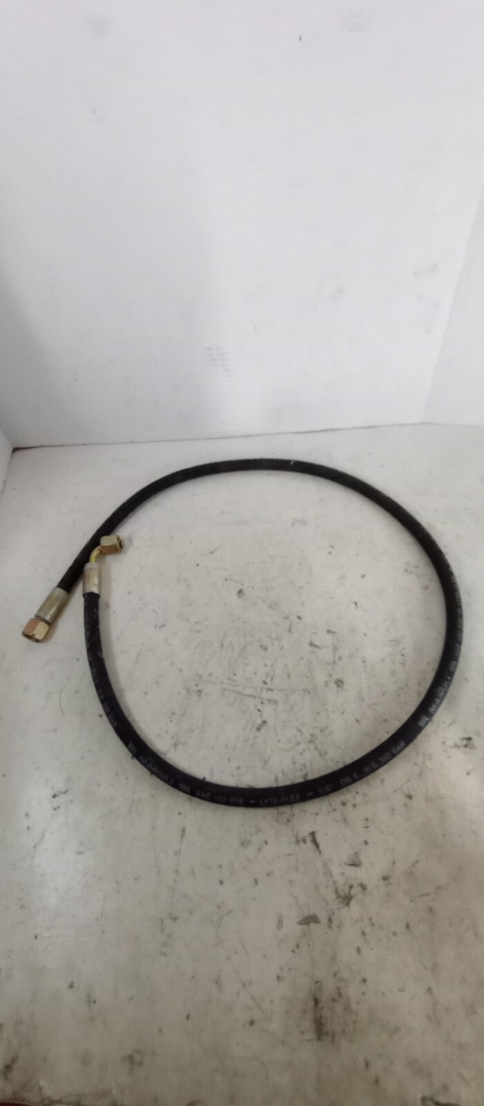 Manuli SAE 100 R16 LYTE-Flex 1/4 45″ Long DN6 WR 350 BAR
