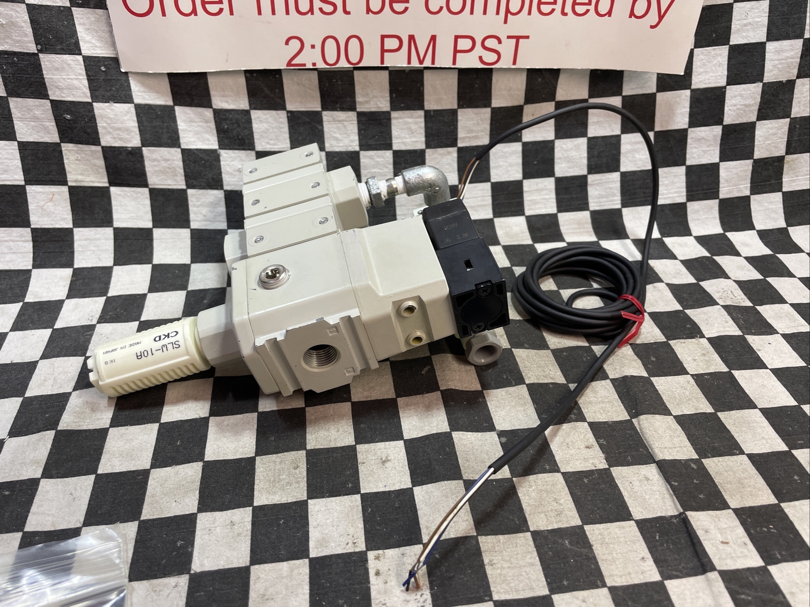 CKD V3301-10-W-LS-3, GFAG21-X0791, PPX-R10N-6M + CABLE SOLENOID, SLW-10A