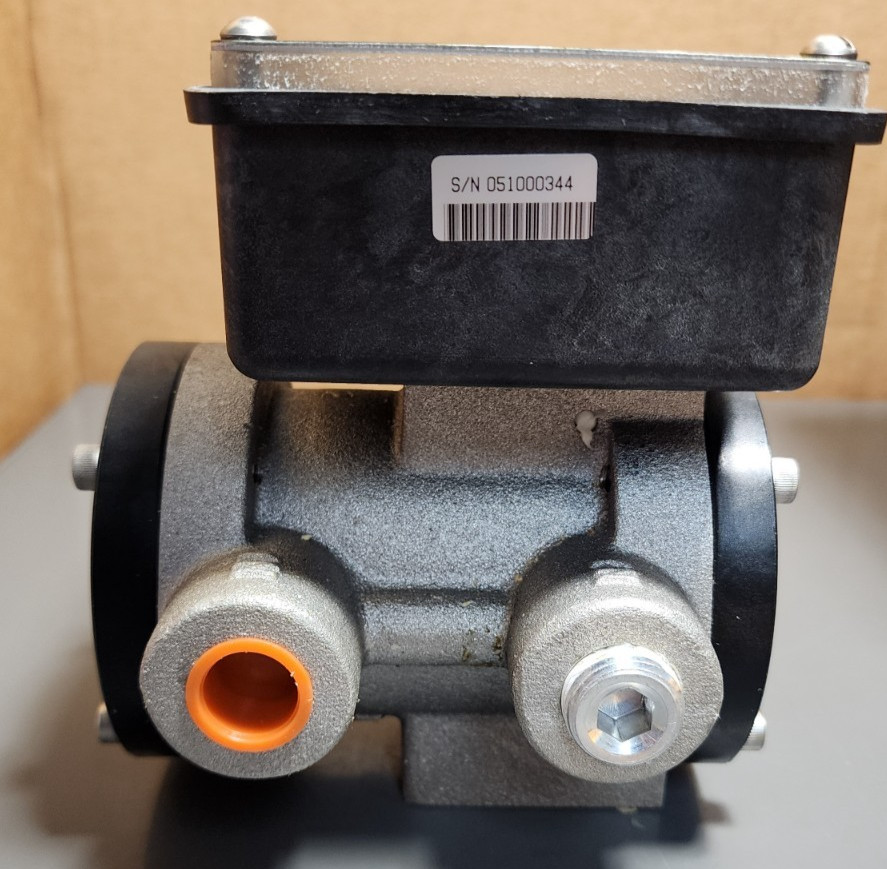 UNIVERSAL FLOW MONITORS 0076M-4L-1000V.9-A1NU-ZRF-2.5D NOS
