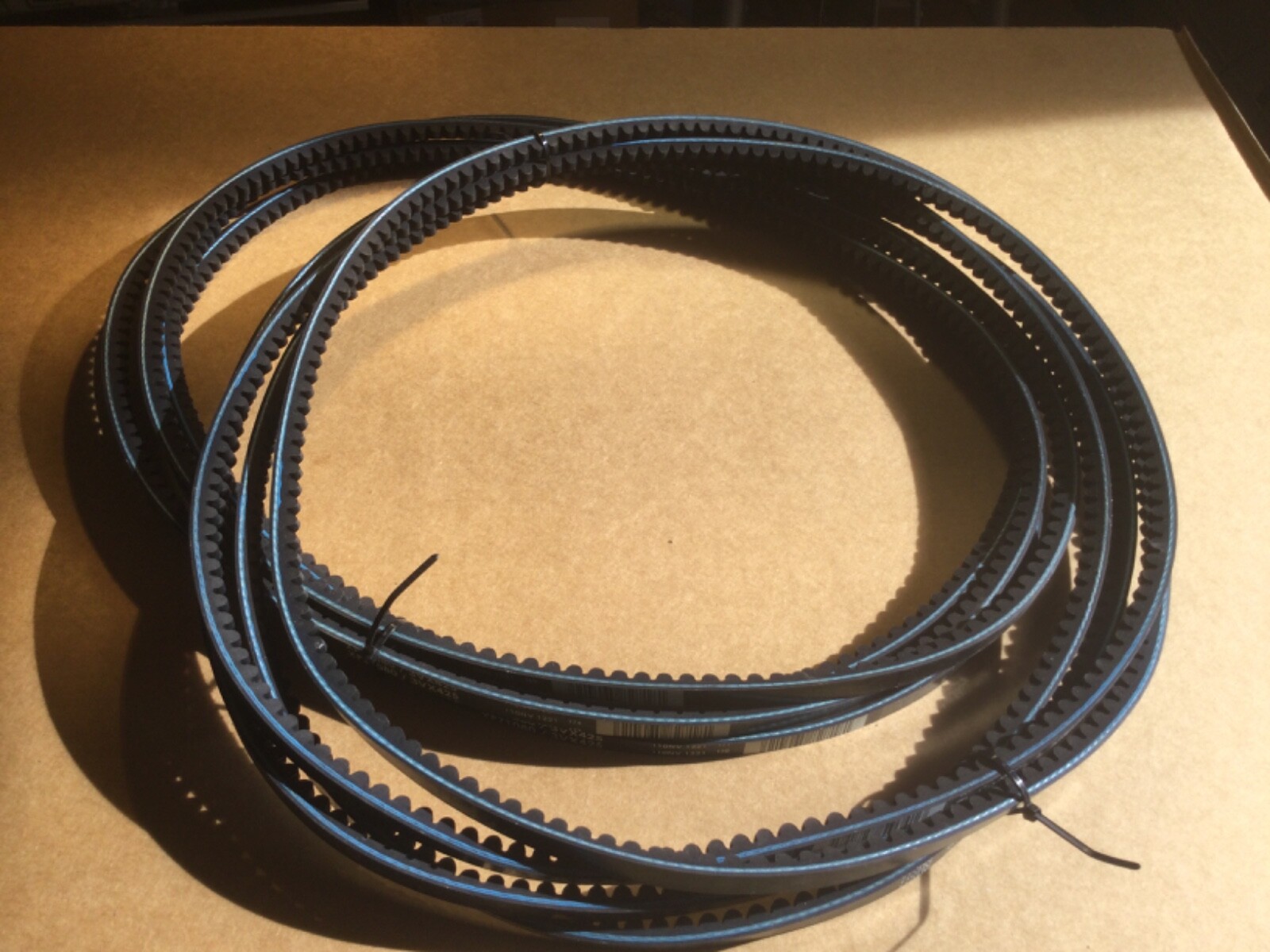 8 x Quad Power III High Temperature V-Belt XPZ1080/3VX425