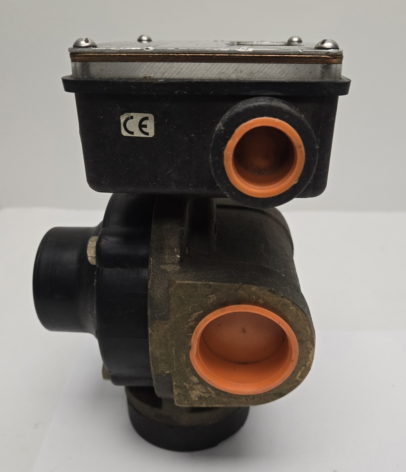 UFM UNIVERSAL FLOW MONITOR WVM40GM-12-A1WU-10D.