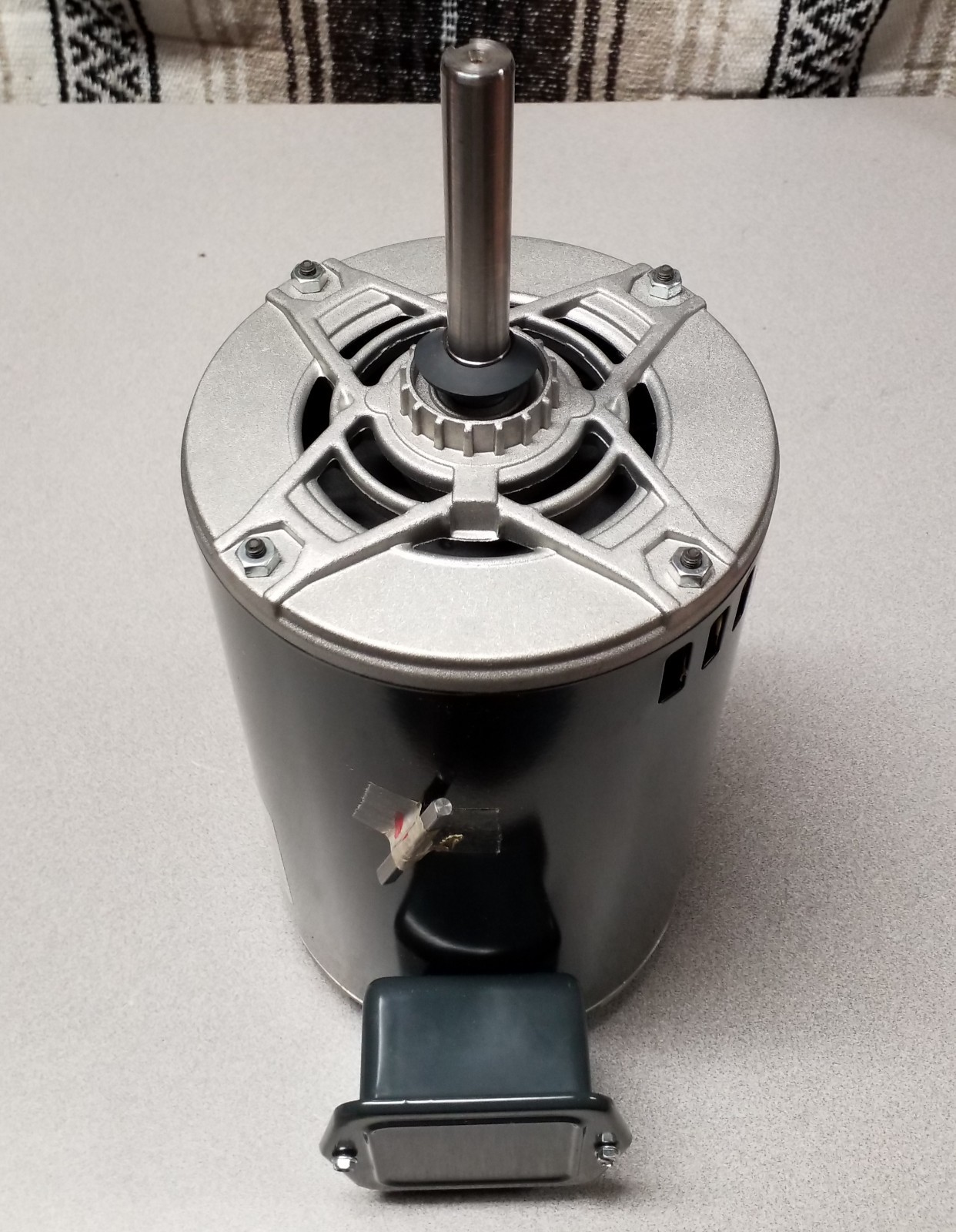 CARRIER HD52VE214 CONDENSER FAN MOTOR NEW IN BOX 200-230/460V 3 PHASE 1140RPM