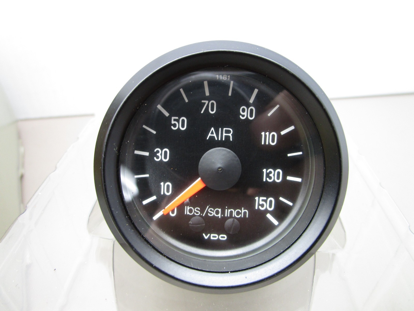 VDO 1-122-001-135D 2″ Dual Air Pressure Gauge 150PSI