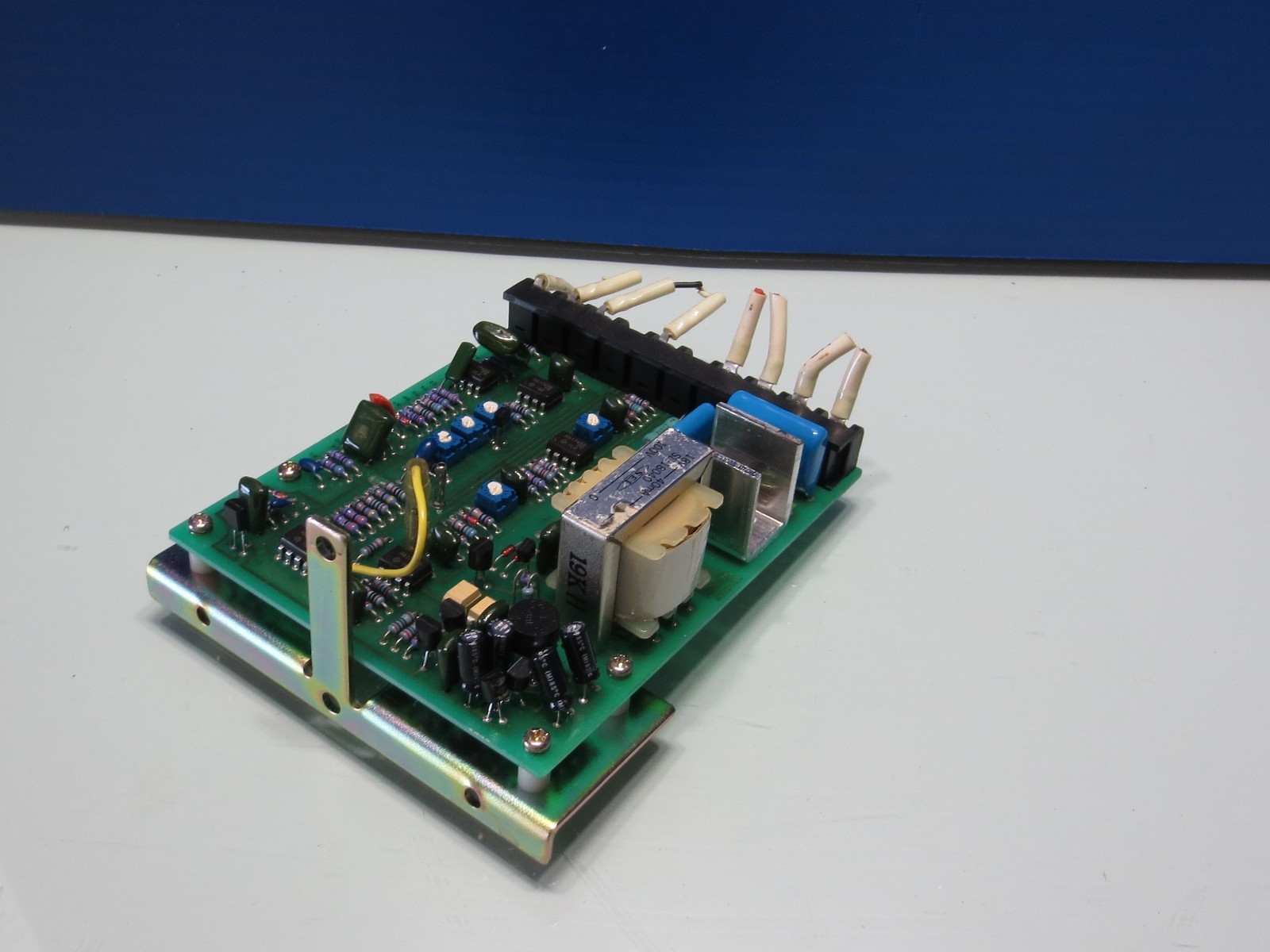 YOKOGAWA SERTEC SPEED CONTROL UNIT SP-75A 100V 50/60HZ A530432