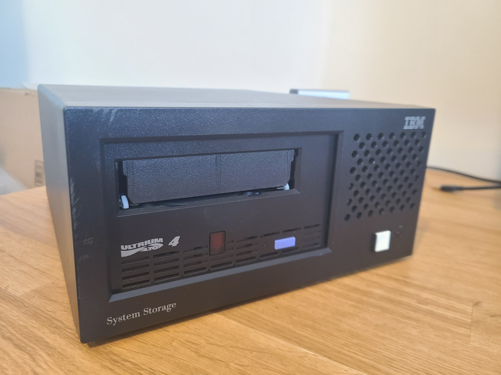 IBM 3580 L43/S43 LTO Ultrium-4 External Tape Drive 95P7062